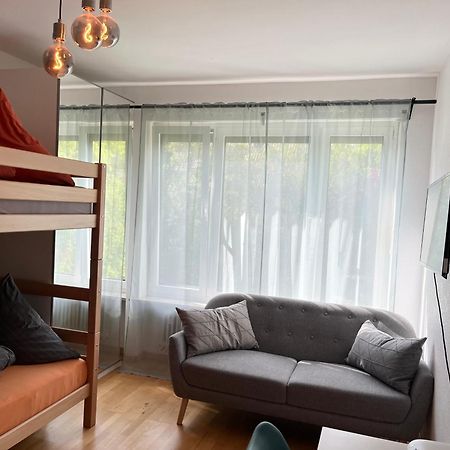 Gemuetliche Privatzimmer Mit Geteiltem Bad, Kueche Und Garten Münih Dış mekan fotoğraf